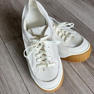 UGG Women's Cream Lace-Up Platform Sneakers. BRAND NEW